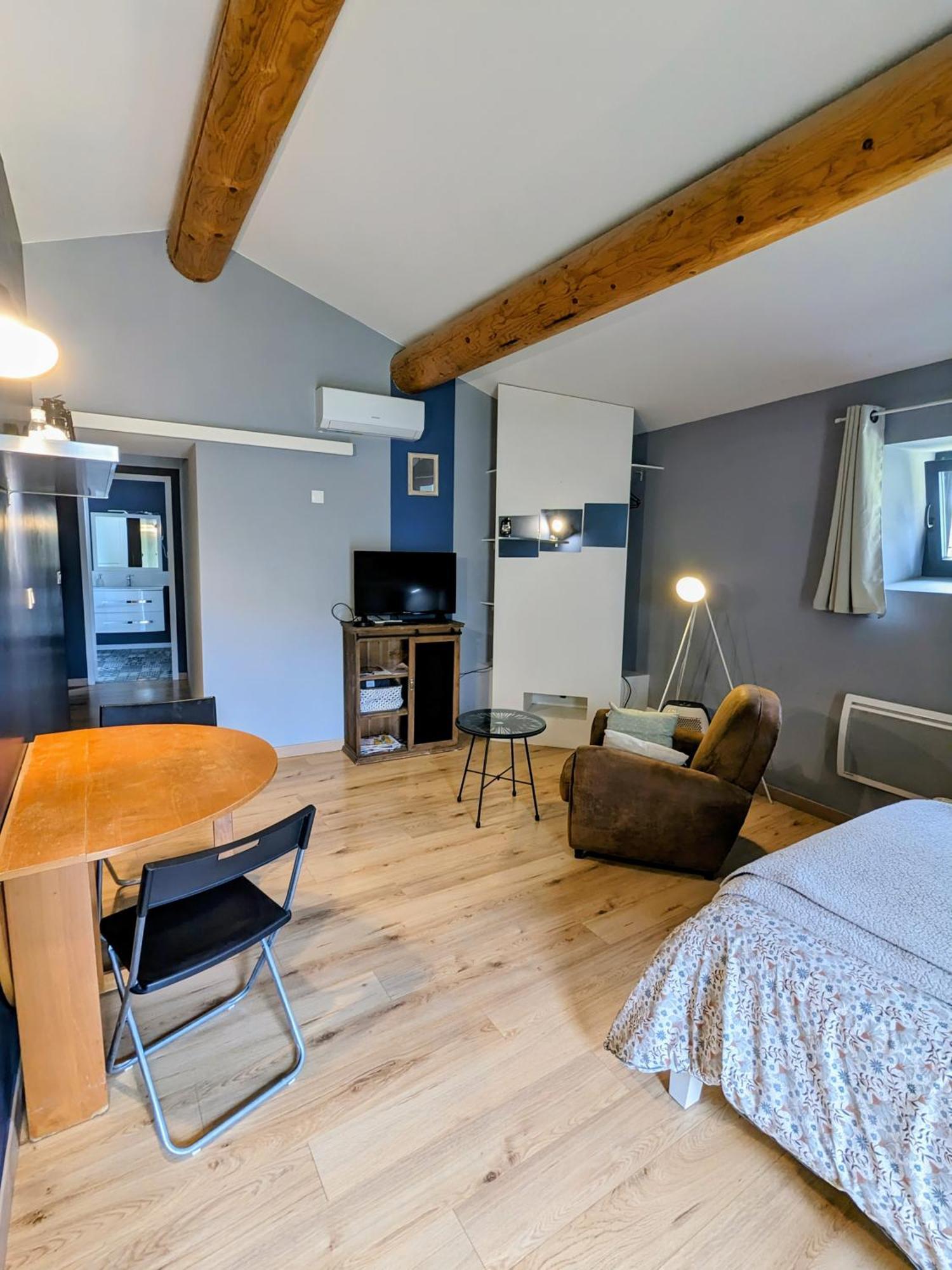 Du Petit Caillou En Drome Provencale , Jacuzzi Privatif En Supplement *