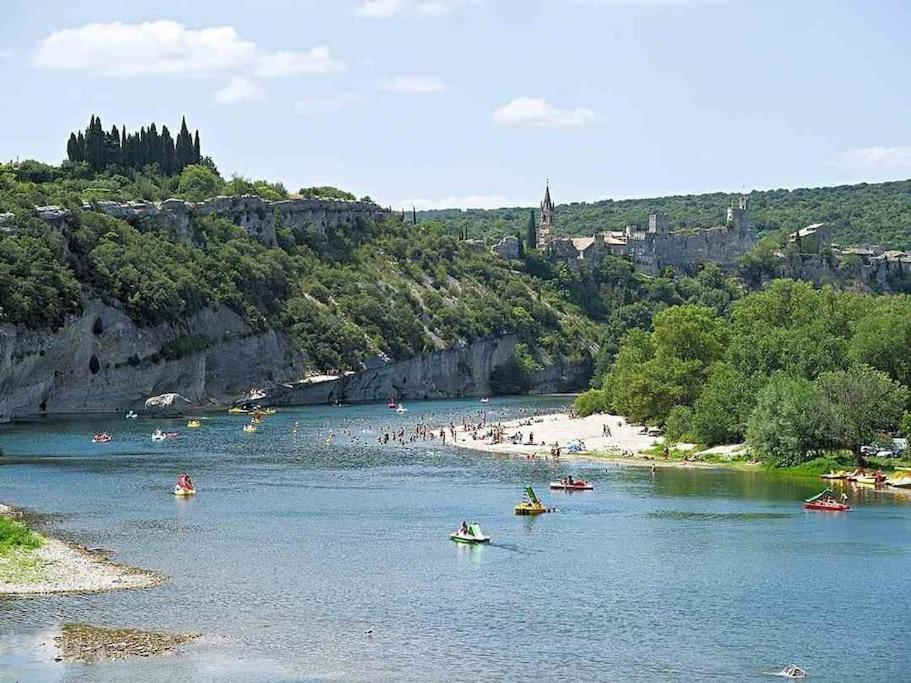 Du Petit Caillou En Drome Provencale , Jacuzzi Privatif En Supplement Apartment